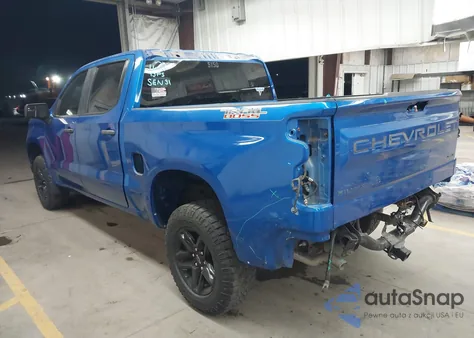 2022 Chevrolet Silverado 1500 4Wd Short Bed Custom Trail Boss z USA, uszkodzony, nr VIN 3GCPDCED5NG674258